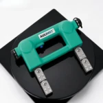 AC-Magnetic-Yoke-Flaw-Detector-MY-4-on-table